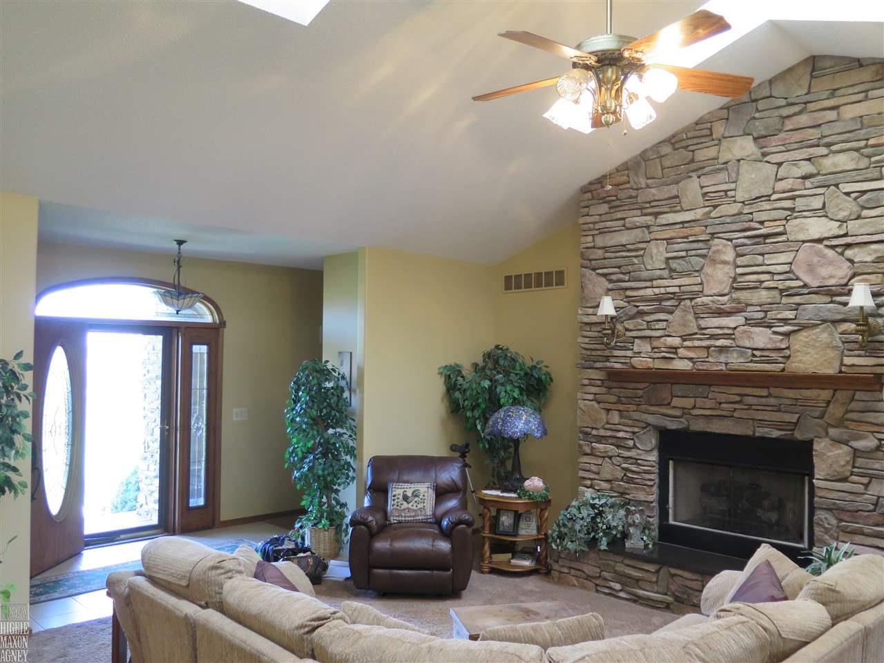4848 Martin Road Capac, MI 48014 - Photo 10 of 45 31296957-9.JPG
