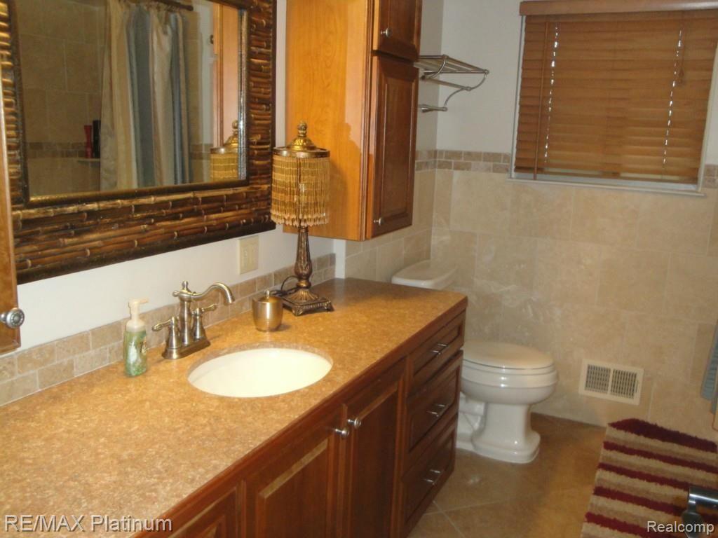 4302 Rurik Drive Howell, MI 48843 - Photo 55 of 91 DSC04889.jpg