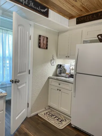 $1,095 | 131 Alexander Drive, Unit 10, Tow, TX 78672