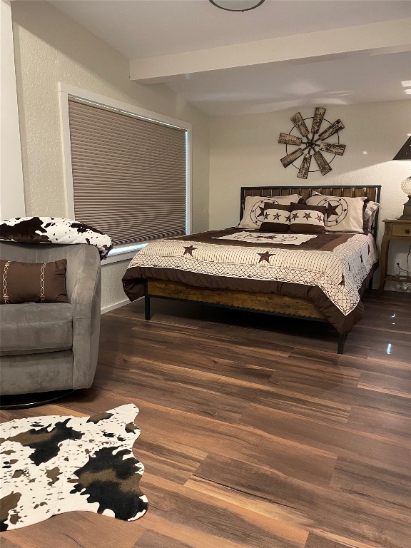 131 Alexander Drive, Unit 10 Tow, TX 78672 - Photo 6 of 11 a bedroom with a bed and a couch