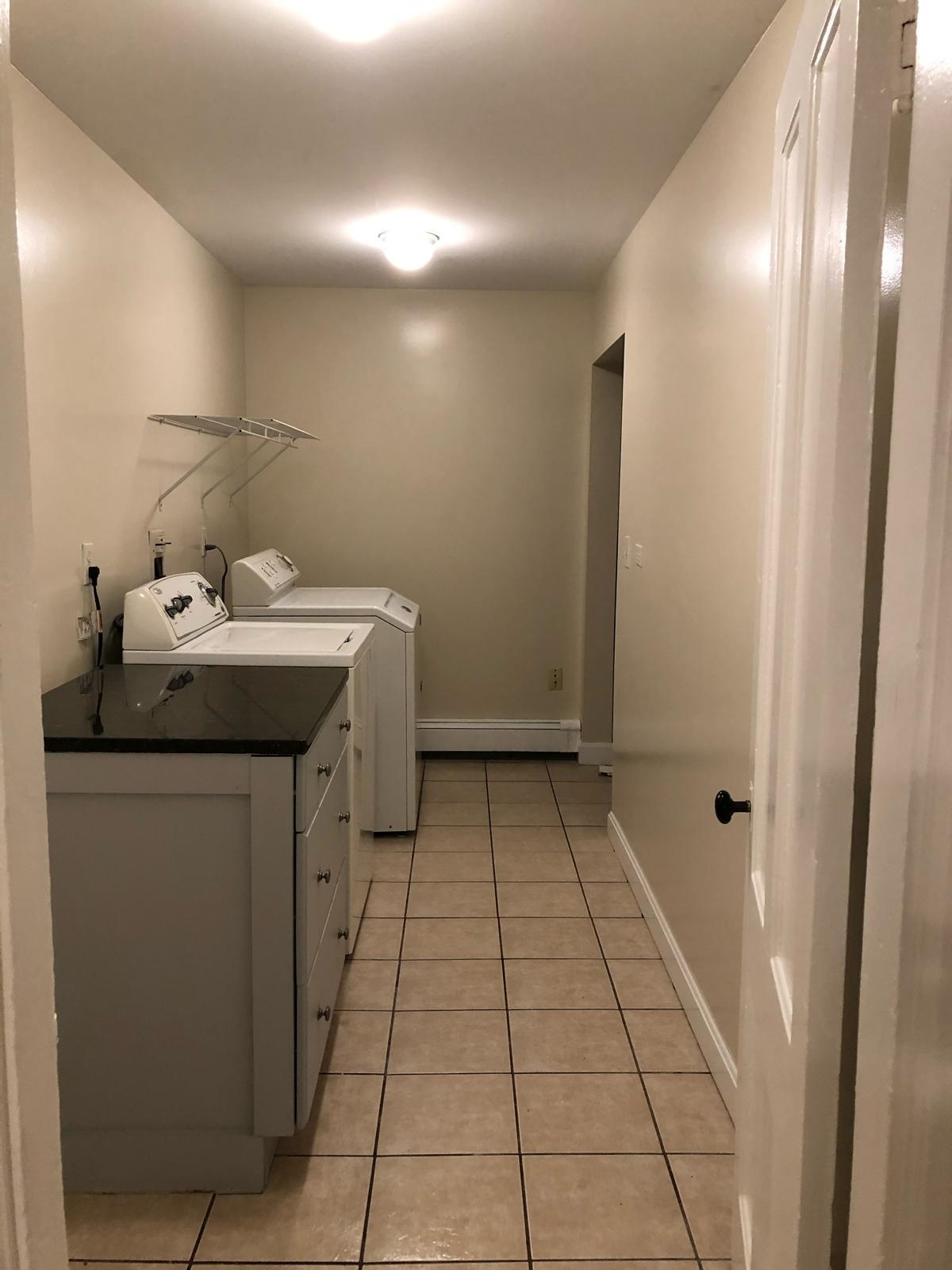390 Pearl Street Manchester, NH 03104 - Photo 3 of 10