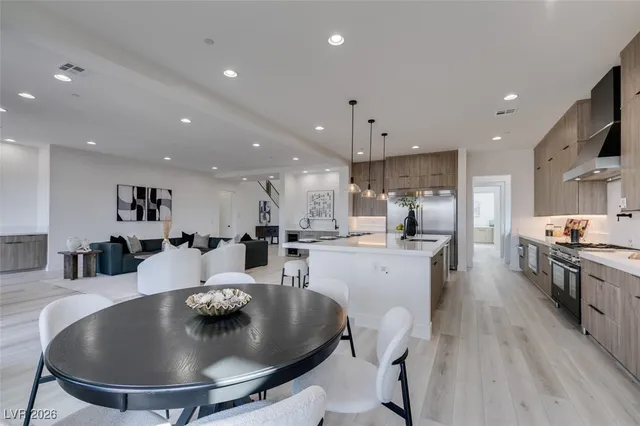 $1,444,808 | 328 Milan Street, Henderson, NV 89015