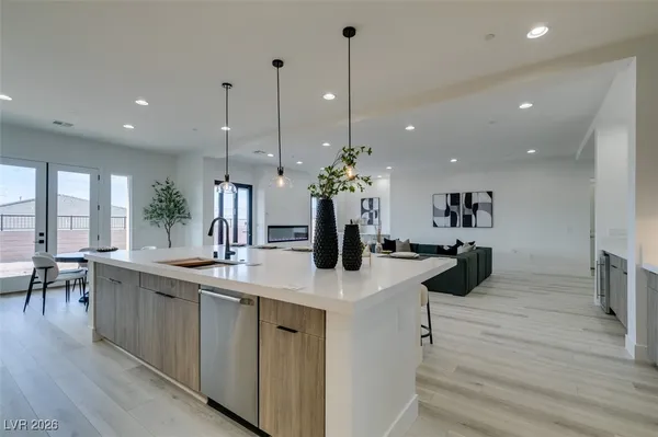$1,399,808 | 328 Milan Street, Henderson, NV 89015