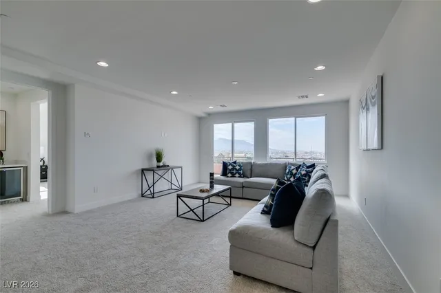 $1,444,808 | 328 Milan Street, Henderson, NV 89015