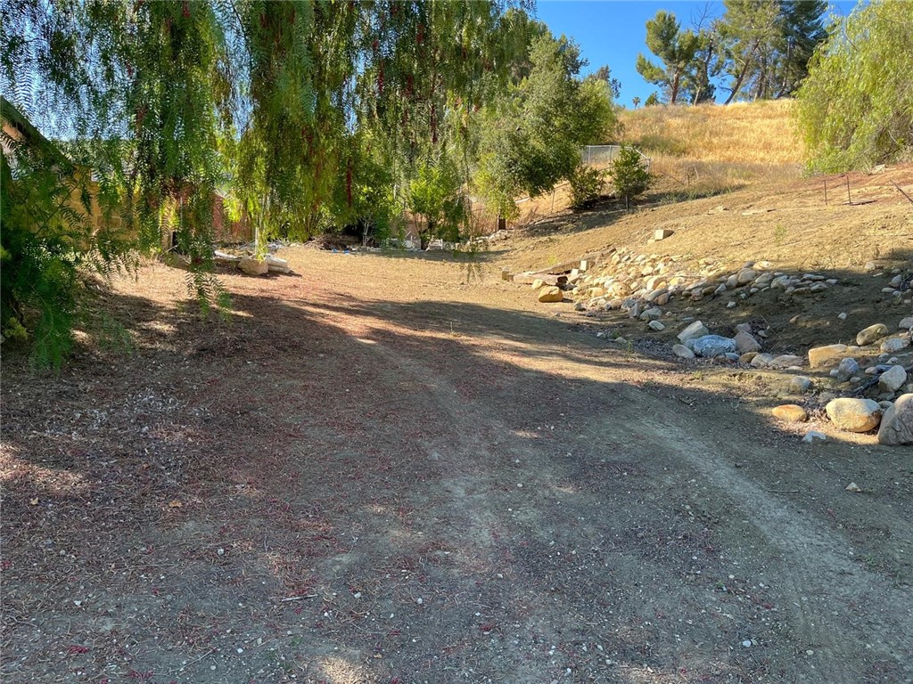 19210 Abdale Street Newhall, CA 91321 - Photo 2 of 9