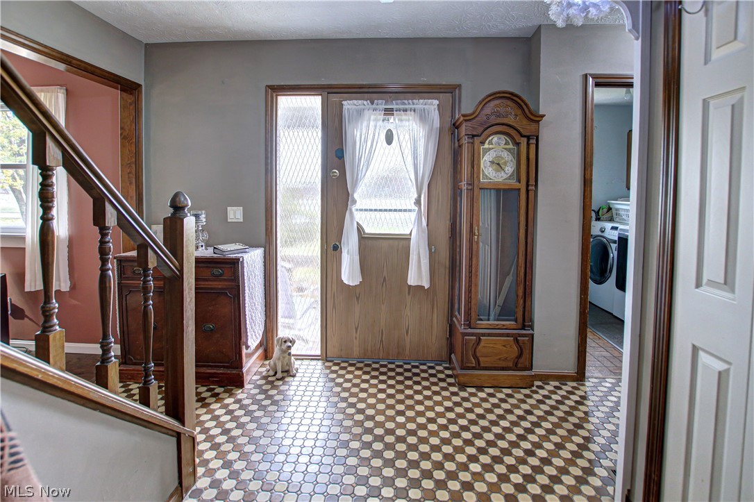 680 Bartlett Road Aurora, OH 44202 - Photo 3 of 35 Gallery Image 3