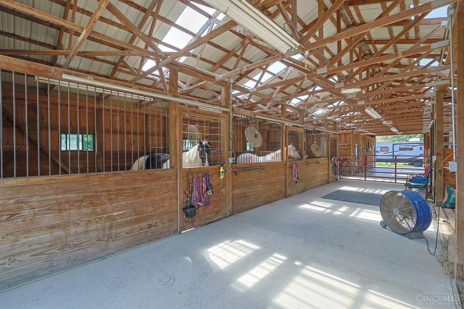 723 Nunner Road Maineville, OH 45039 - Photo 82 of 98 Large matted stalls