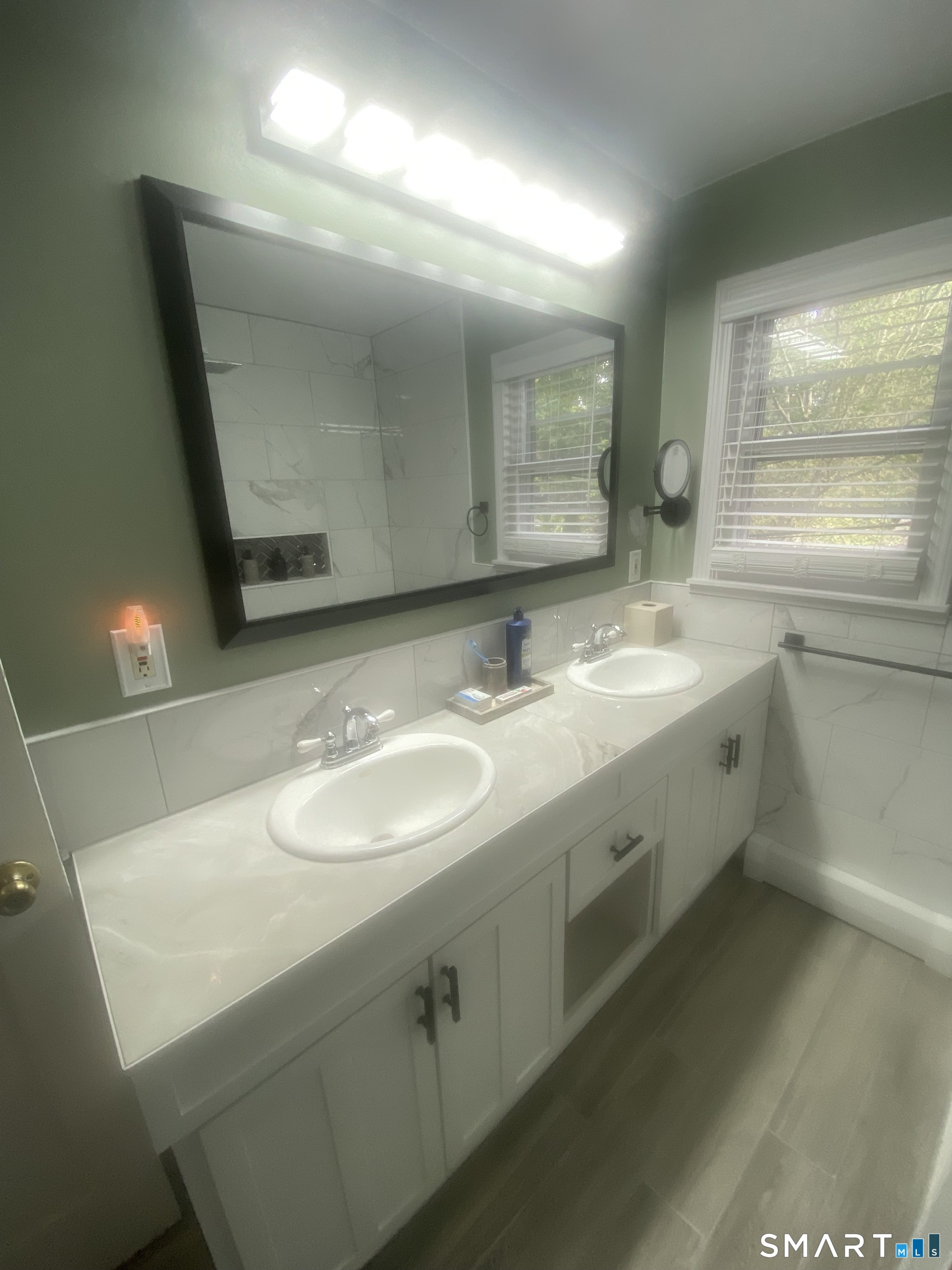 110 Wooster Avenue Waterbury, CT 06708 - Photo 38 of 39