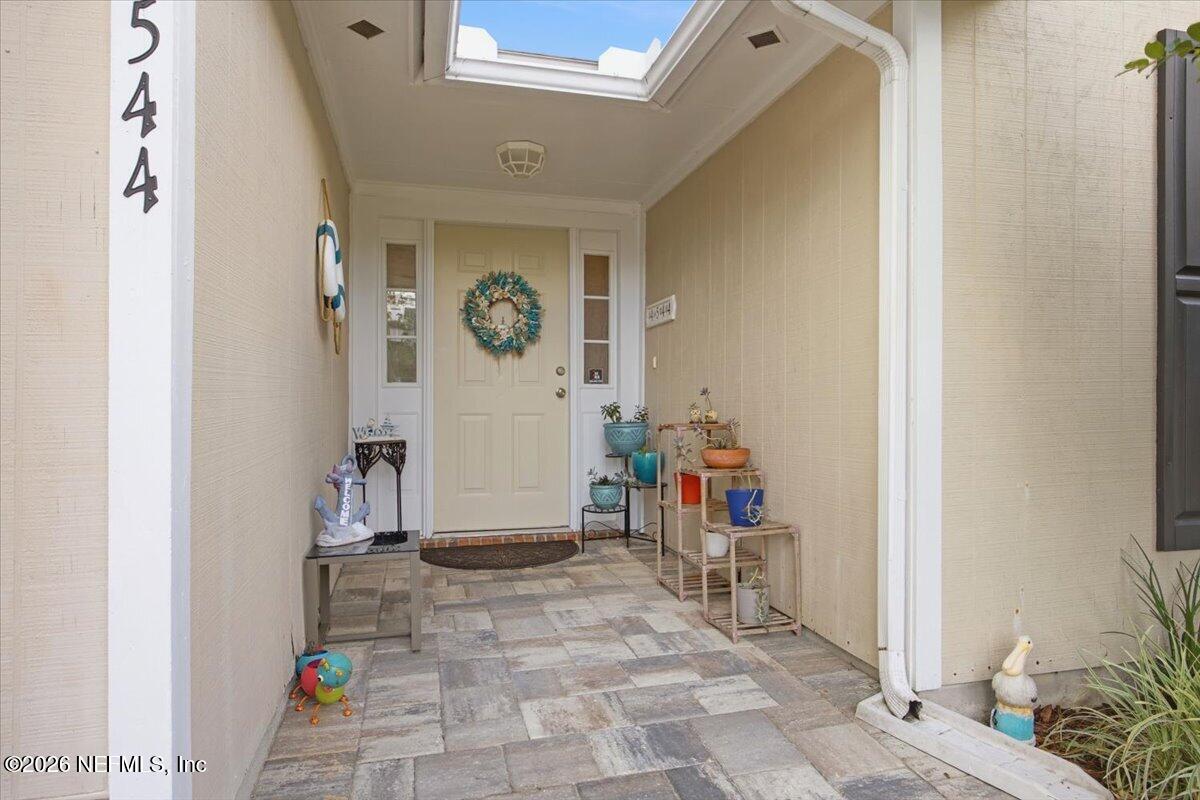 4544 Singletary Road Jacksonville, FL 32257 - Photo 3 of 36 03-Entryway