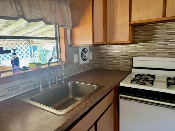 $23,500 | 210 Sugarbush Lane, Belleville, MI 48111