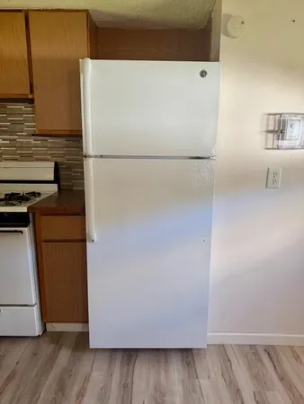 $23,500 | 210 Sugarbush Lane, Belleville, MI 48111
