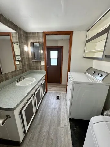 $28,000 | 210 Sugarbush Lane, Belleville, MI 48111