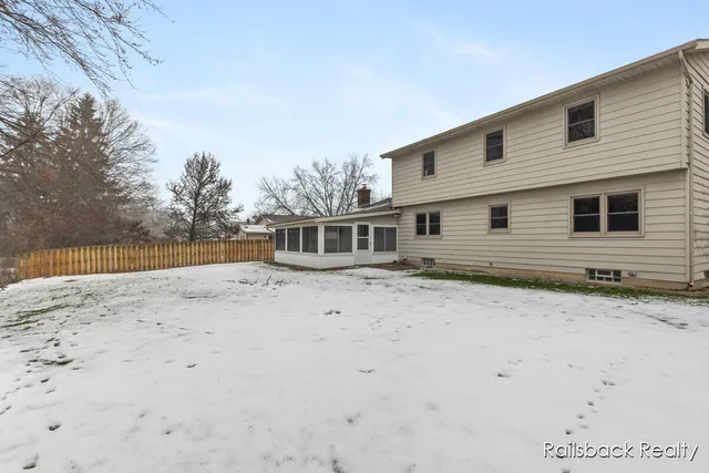 $369,900 | 3535 Bromley Drive Southeast, Grand Rapids, MI 49508