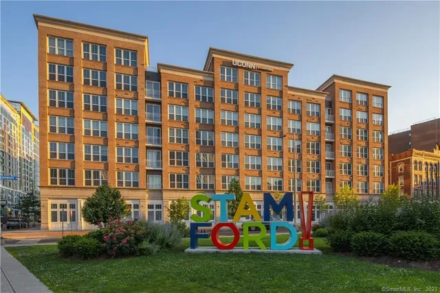 $4,100 | 75 Henry Street, Unit 3WEST, Stamford, CT 06902