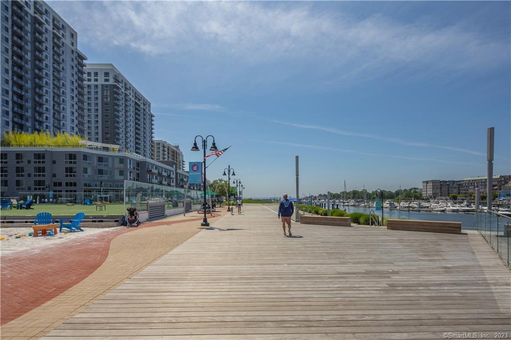 75 Henry Street, Unit 3WEST Stamford, CT 06902 - Photo 35 of 40