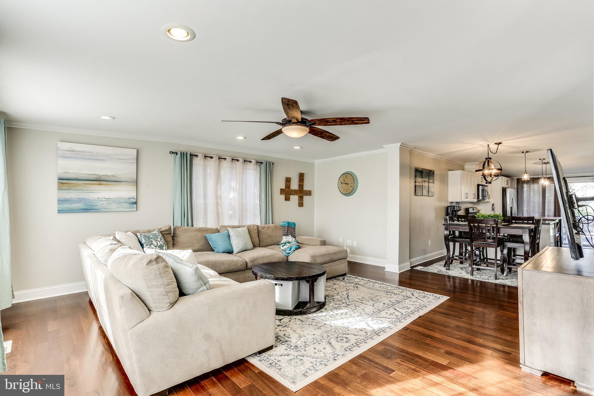 216 Chelsea Road Pasadena, MD 21122 - Photo 4 of 37 Gallery Image 4