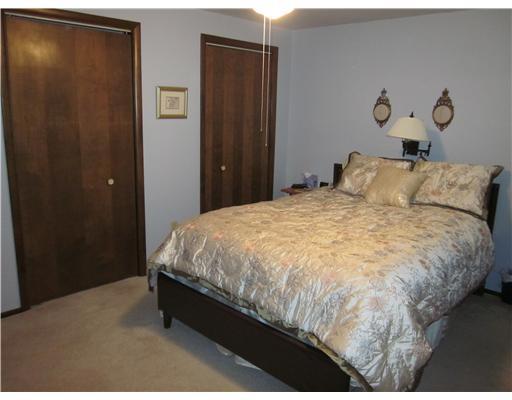 65 Spring Valley Drive Washington, PA 15301 - Photo 5 of 11 Master Bedroom.