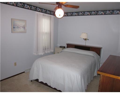 65 Spring Valley Drive Washington, PA 15301 - Photo 6 of 11 Bedroom.
