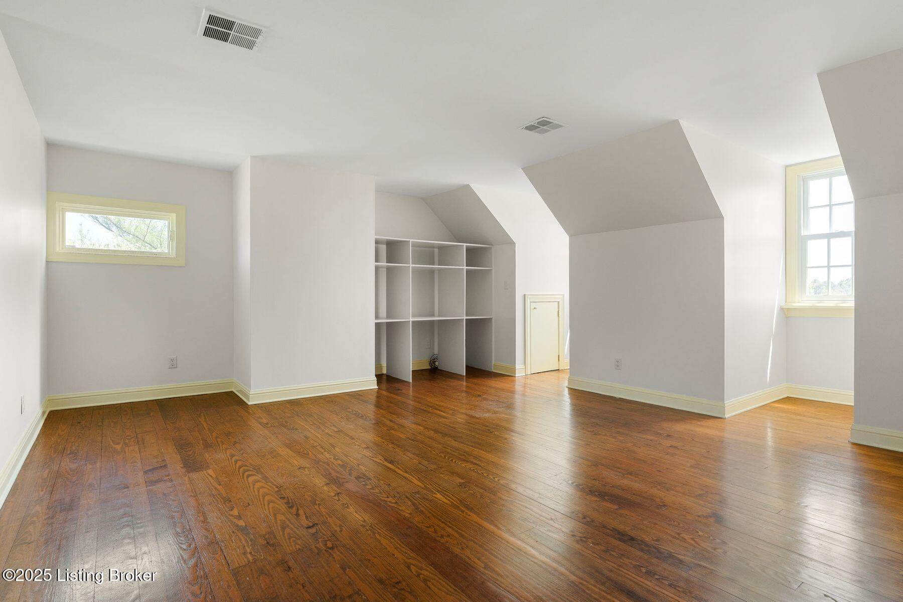 2064 Long Run Road Louisville, KY 40245 - Photo 30 of 50 photo_online_030