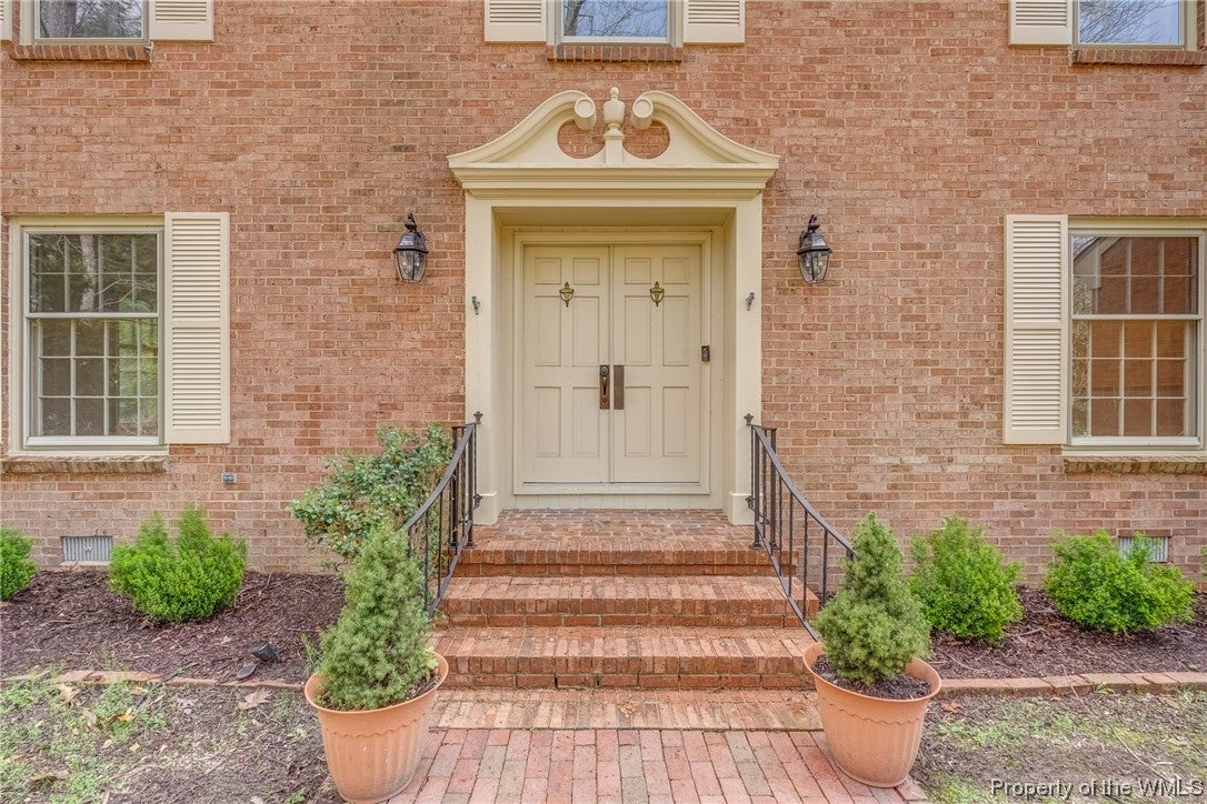 116 Pinepoint Road Williamsburg, VA 23185 - Photo 2 of 32 Gallery Image 2