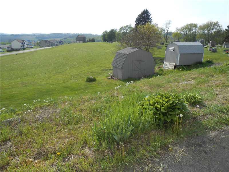 143 Marguerite Road Pleasant Unity, PA 15676 - Photo 5 of 5 Yard/Garden.