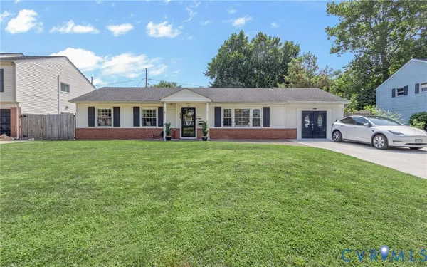 $385,000 | 620 Minute Men Road, Virginia Beach, VA 23462
