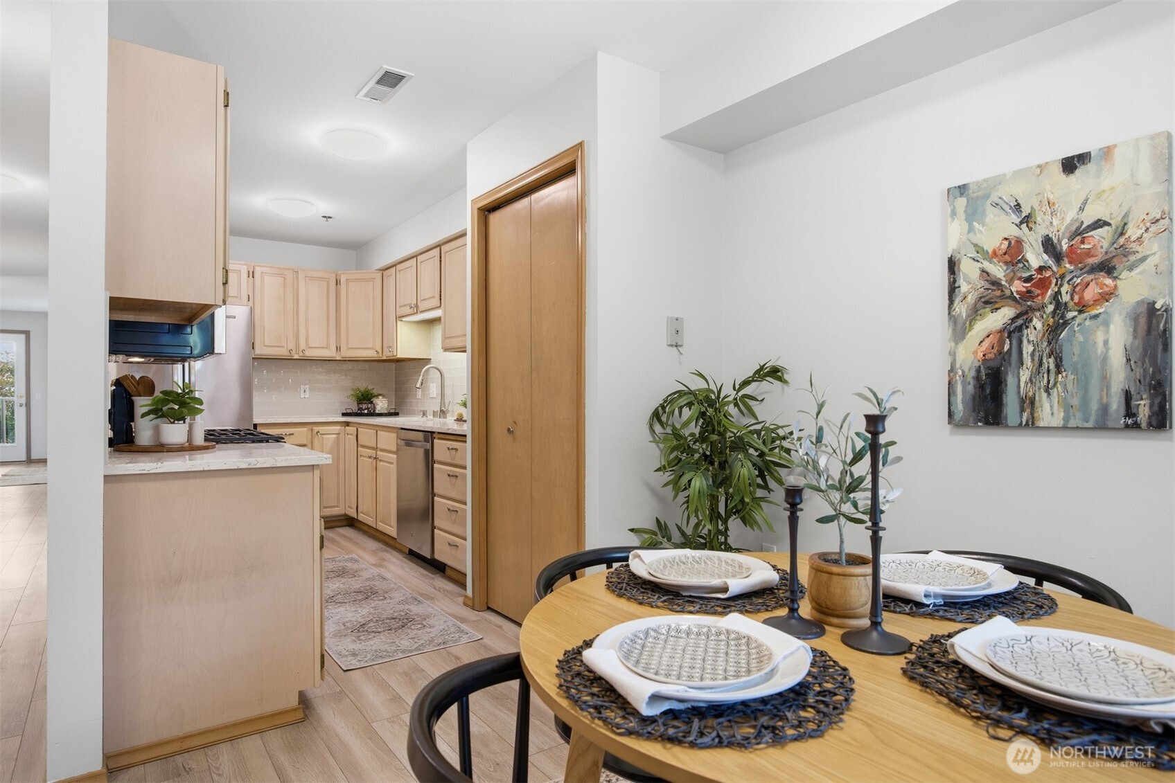 705 North State Street, Unit 102 Bellingham, WA 98225 - Photo 17 of 40