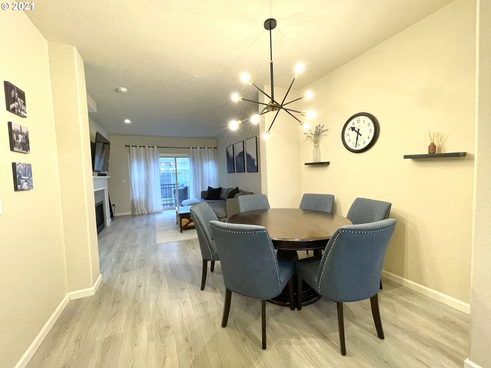 14947 Northwest Shackelford Road Portland, OR 97229 - Photo 6 of 16 Gallery Image 6