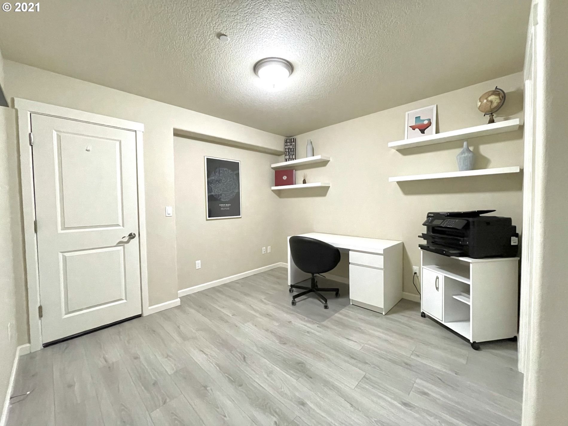 14947 Northwest Shackelford Road Portland, OR 97229 - Photo 9 of 16 Gallery Image 9