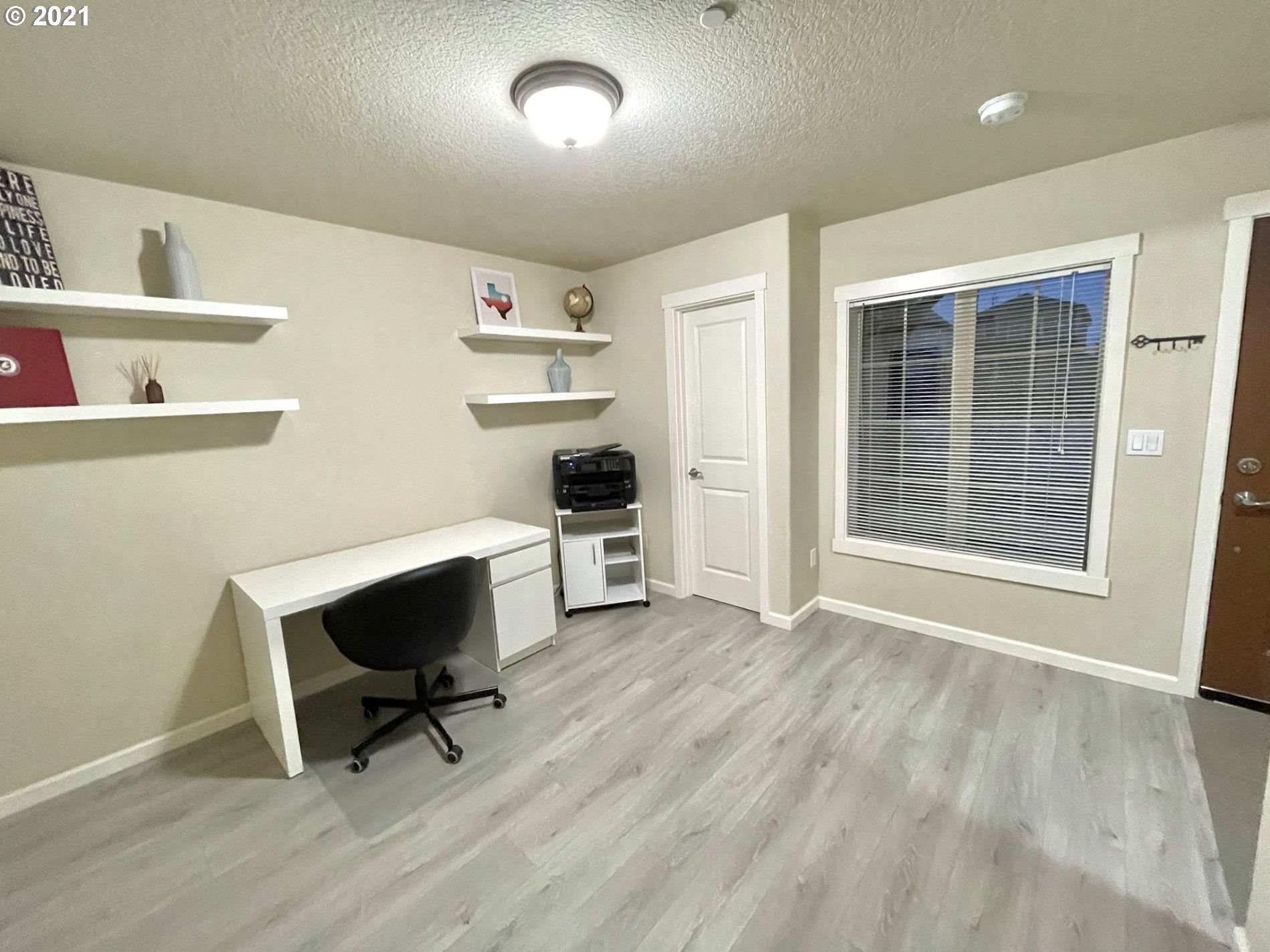 14947 Northwest Shackelford Road Portland, OR 97229 - Photo 10 of 16 Gallery Image 10