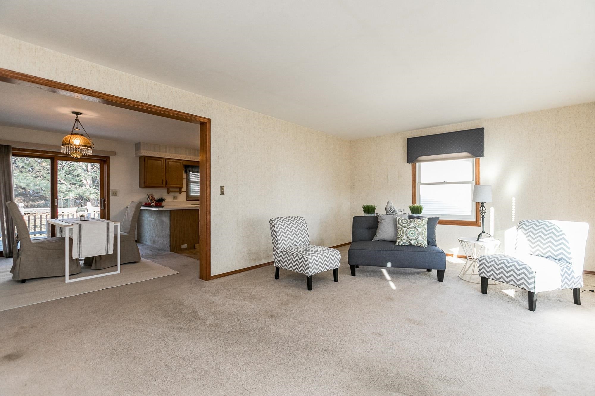 2109 Yorktown Road Dubuque, IA 52002 - Photo 4 of 31 Gallery Image 4