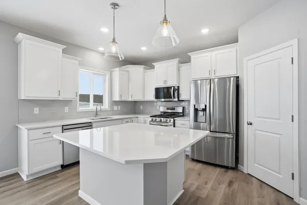 $489,900 | 2412 Buffalo Ridge Drive, Buffalo, MN 55313