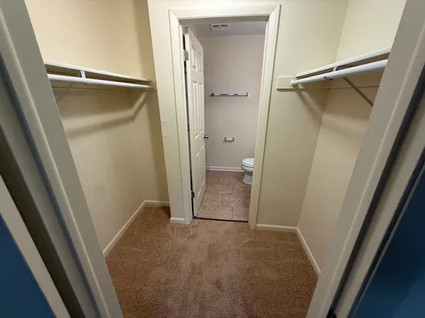 $2,400 | 110 North Kenilworth Avenue, Unit 1B, Oak Park, IL 60301