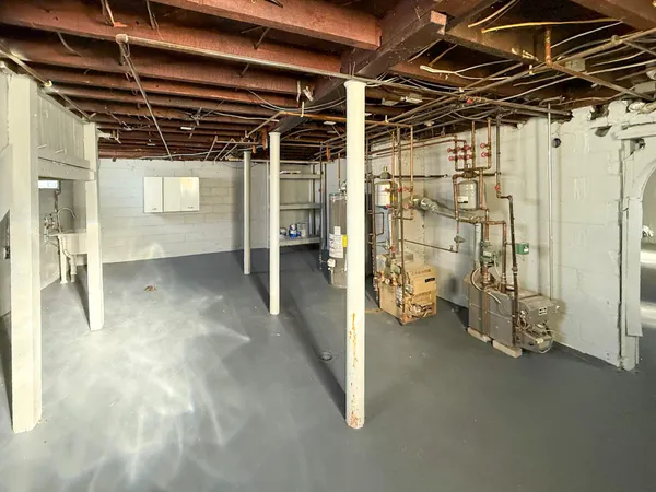 $2,300 | 36465 Main Street, Unit LOWR, New Baltimore, MI 48047