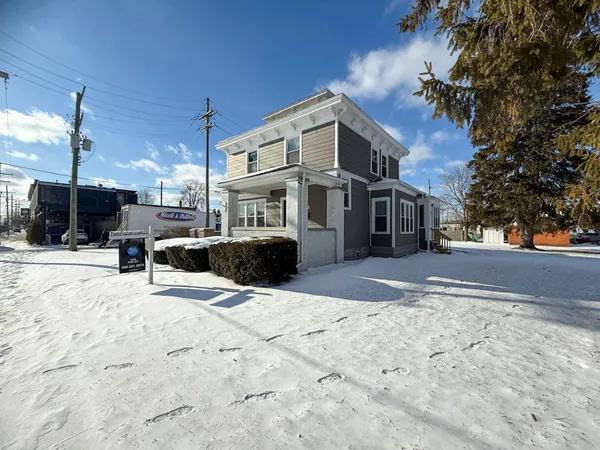 $2,300 | 36465 Main Street, Unit LOWR, New Baltimore, MI 48047