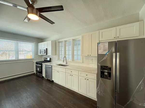 $2,300 | 36465 Main Street, Unit LOWR, New Baltimore, MI 48047