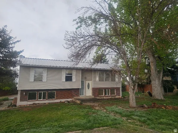 $349,900 | 1310 3000 W Street, Maeser, UT 84078