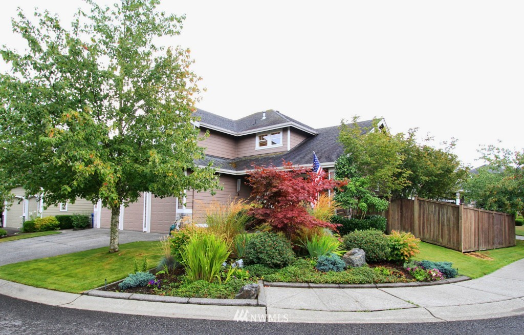 17307 Southeast 185th Place Renton, WA 98058 - Photo 3 of 16 Gallery Image 3