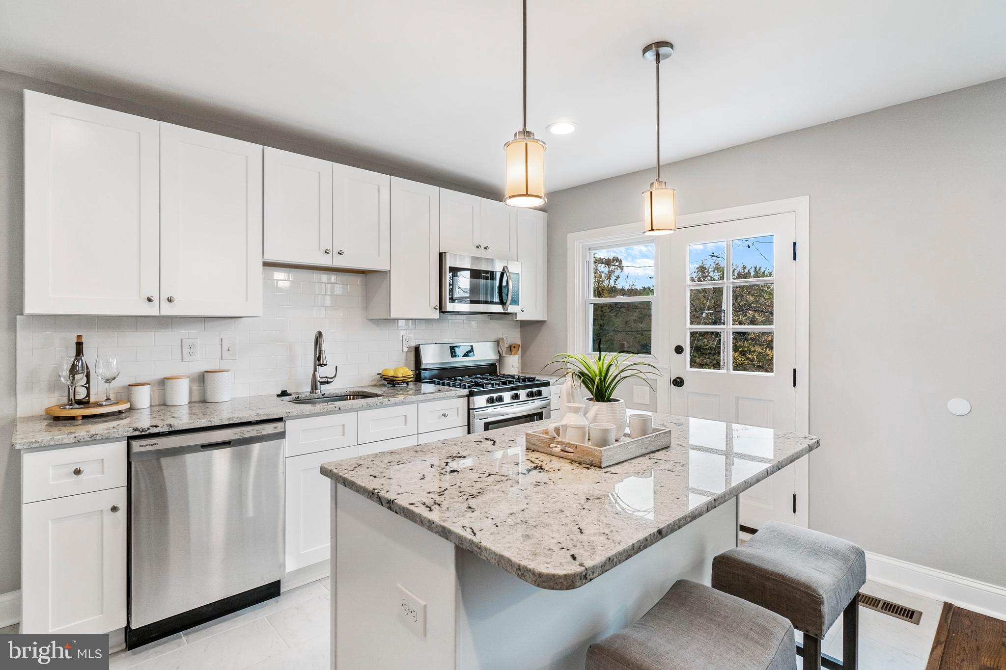 3933 Yolando Road Baltimore, MD 21218 - Photo 14 of 40 Kitchen with New Granite Counter Top