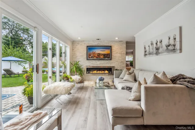 $1,199,000 | 55 Duckpond Drive North, Wantagh, NY 11793