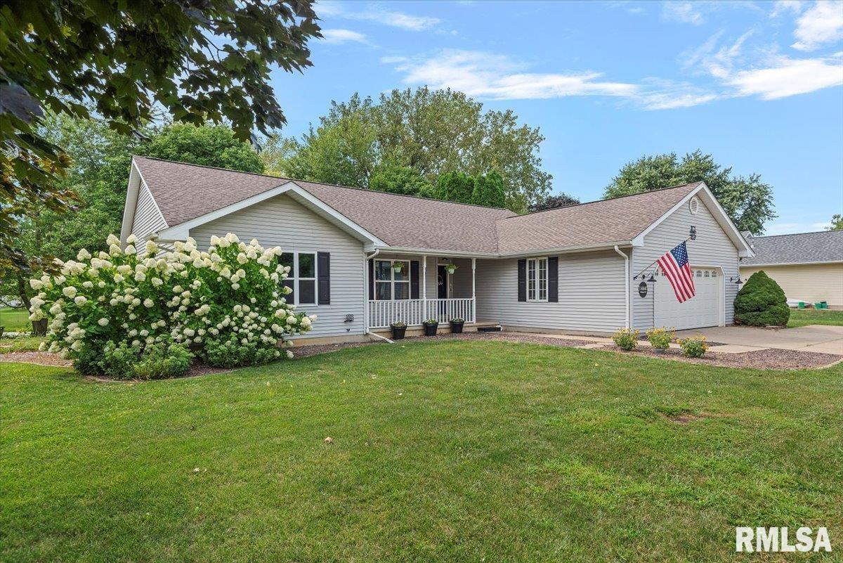14441 Heritage Point Athens, IL 62613 - Photo 2 of 52 Gallery Image 2