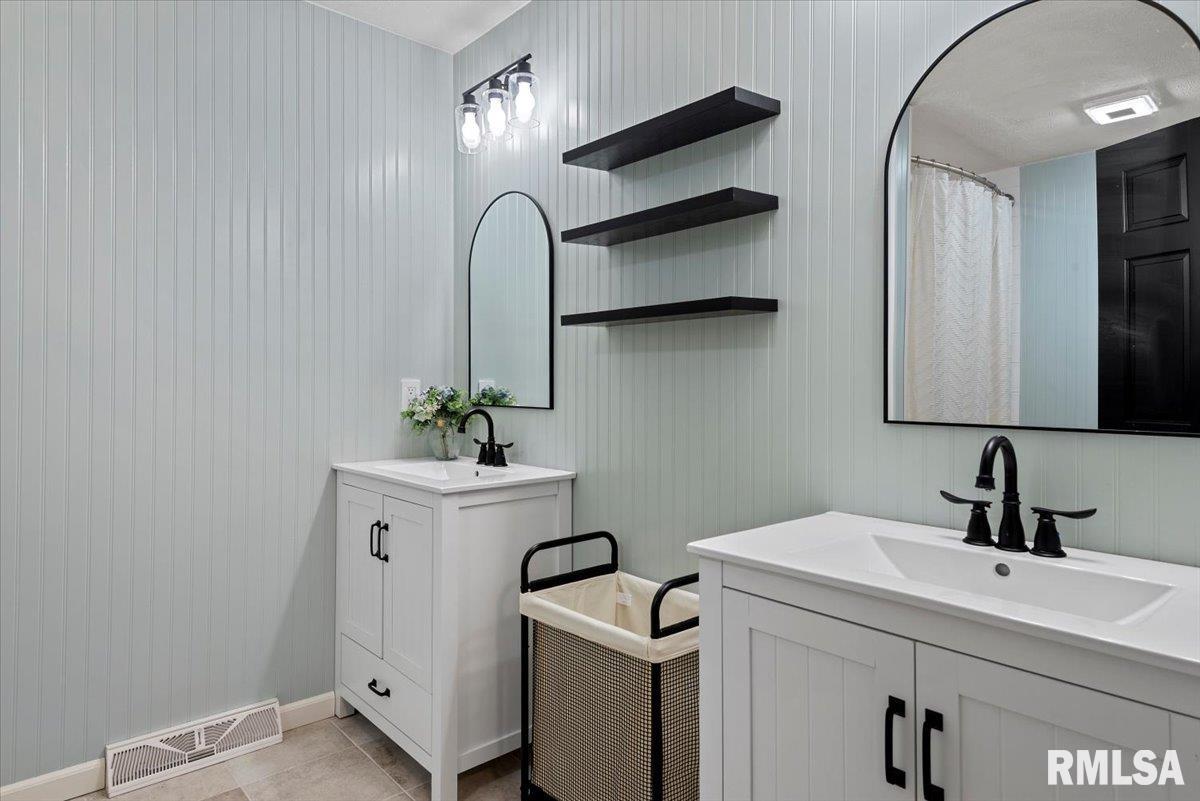 14441 Heritage Point Athens, IL 62613 - Photo 23 of 52 Gallery Image 23