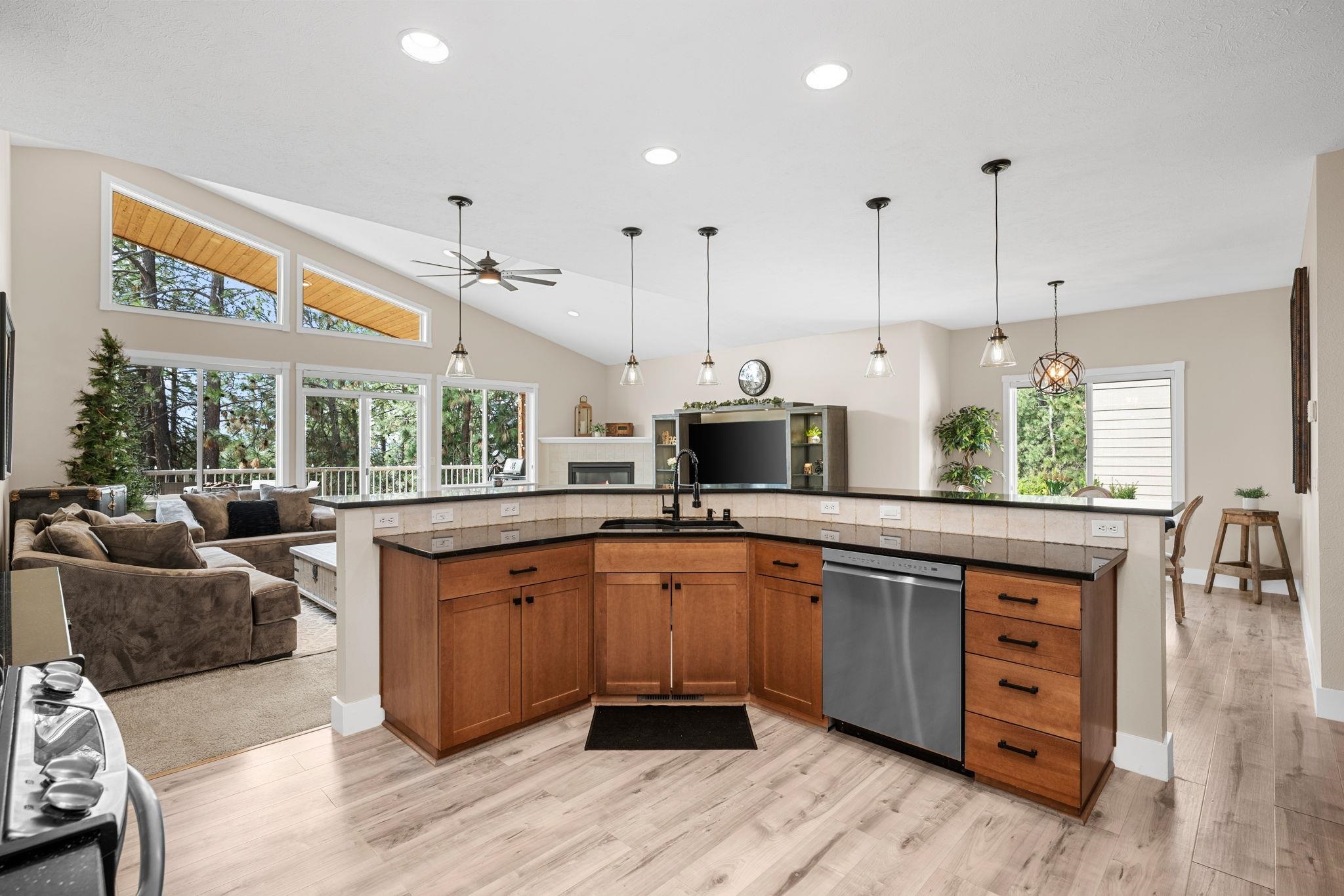 3515 West Excell Lane Spokane, WA 99208 - Photo 11 of 50