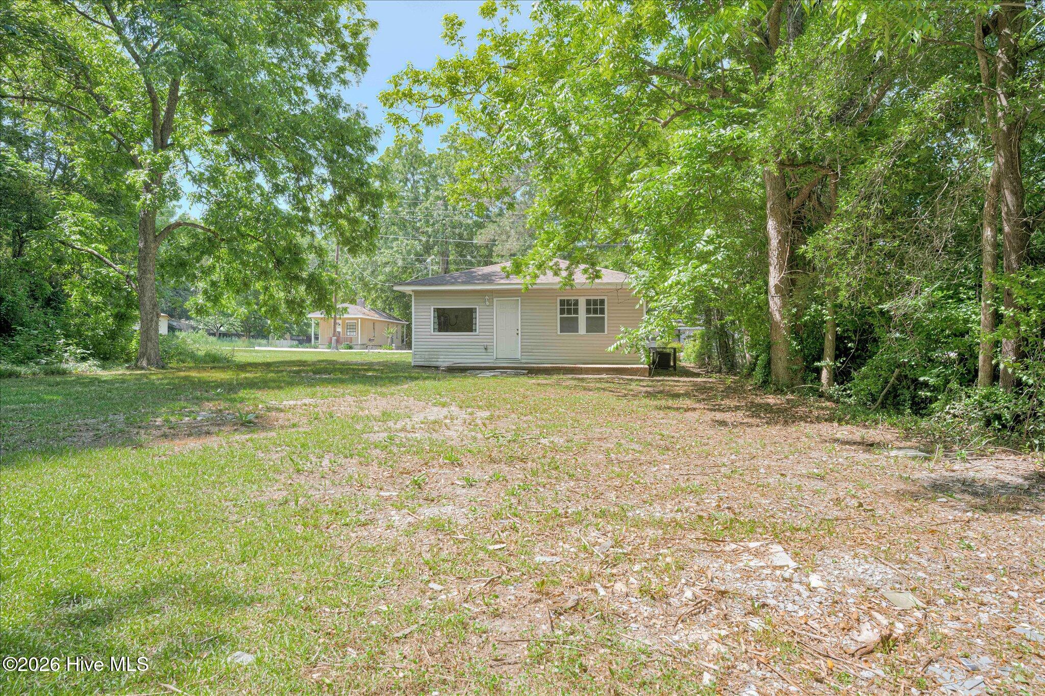 124 West Street Thomson, GA 30824 - Photo 25 of 28 Backyard