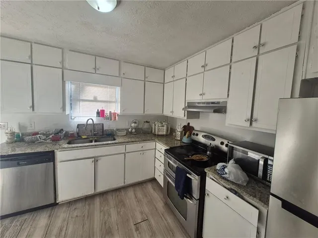 $289,900 | 4977 Dantel Way, Stone Mountain, GA 30083