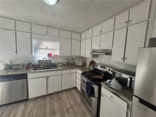 $289,900 | 4977 Dantel Way, Stone Mountain, GA 30083