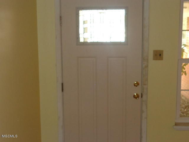 2535 Parkway Road Biloxi, MS 39531 - Photo 14 of 29 018