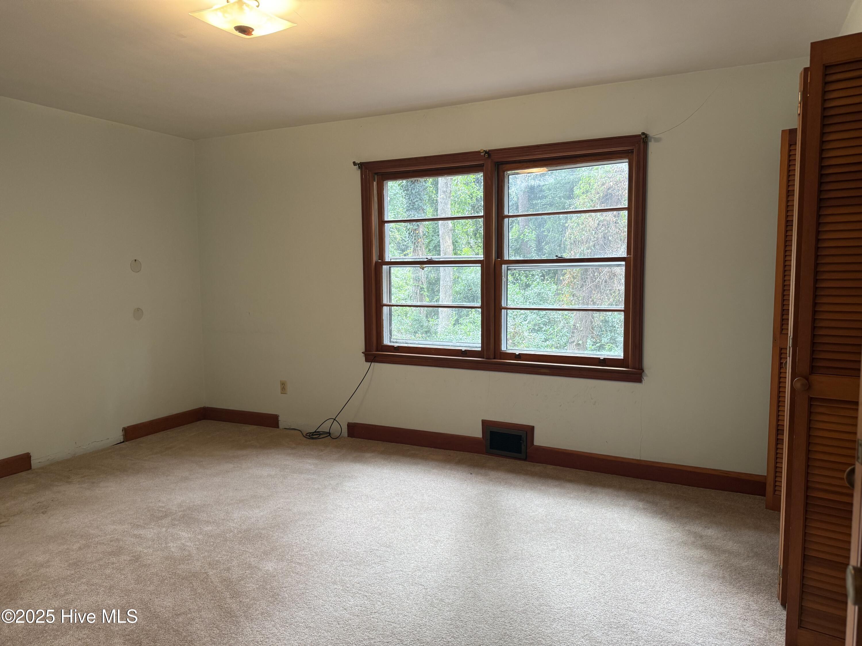 807 Stewart Avenue Clinton, NC 28328 - Photo 13 of 26 FullSizeRender