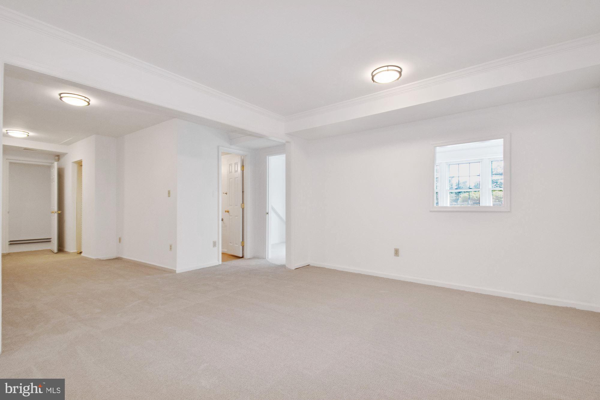 9414 Old Georgetown Road Bethesda, MD 20817 - Photo 12 of 31