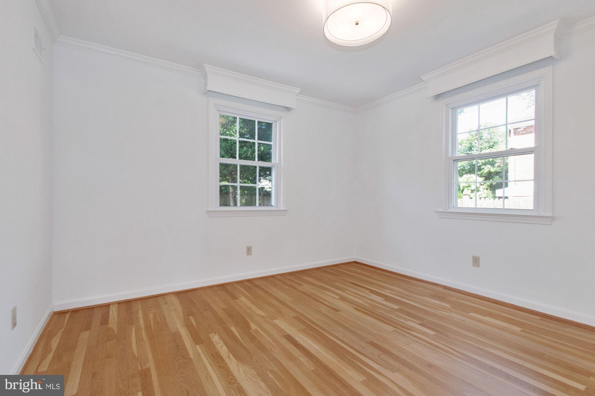 9414 Old Georgetown Road Bethesda, MD 20817 - Photo 17 of 31